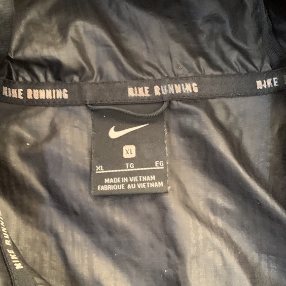 Nike Running jacket - Picture 2 of 8
